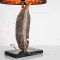 Cadeau de lampe de table moderne de base de base de plumes